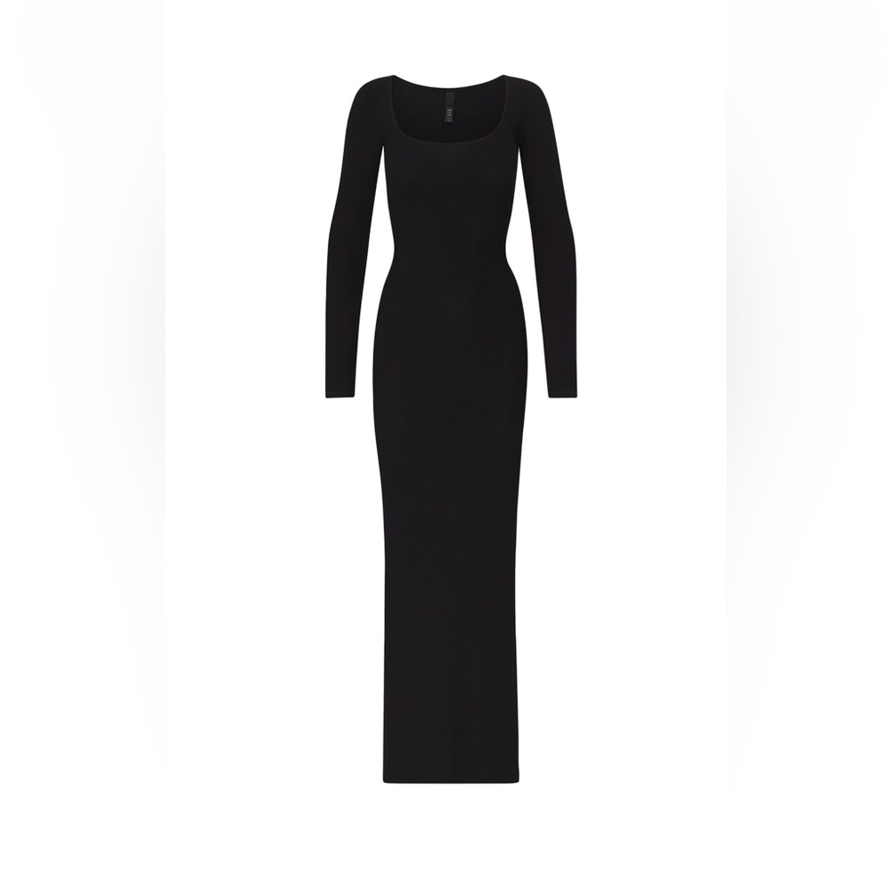 Brand new with tags SKIMS lounge long sleeve dress (Medium)